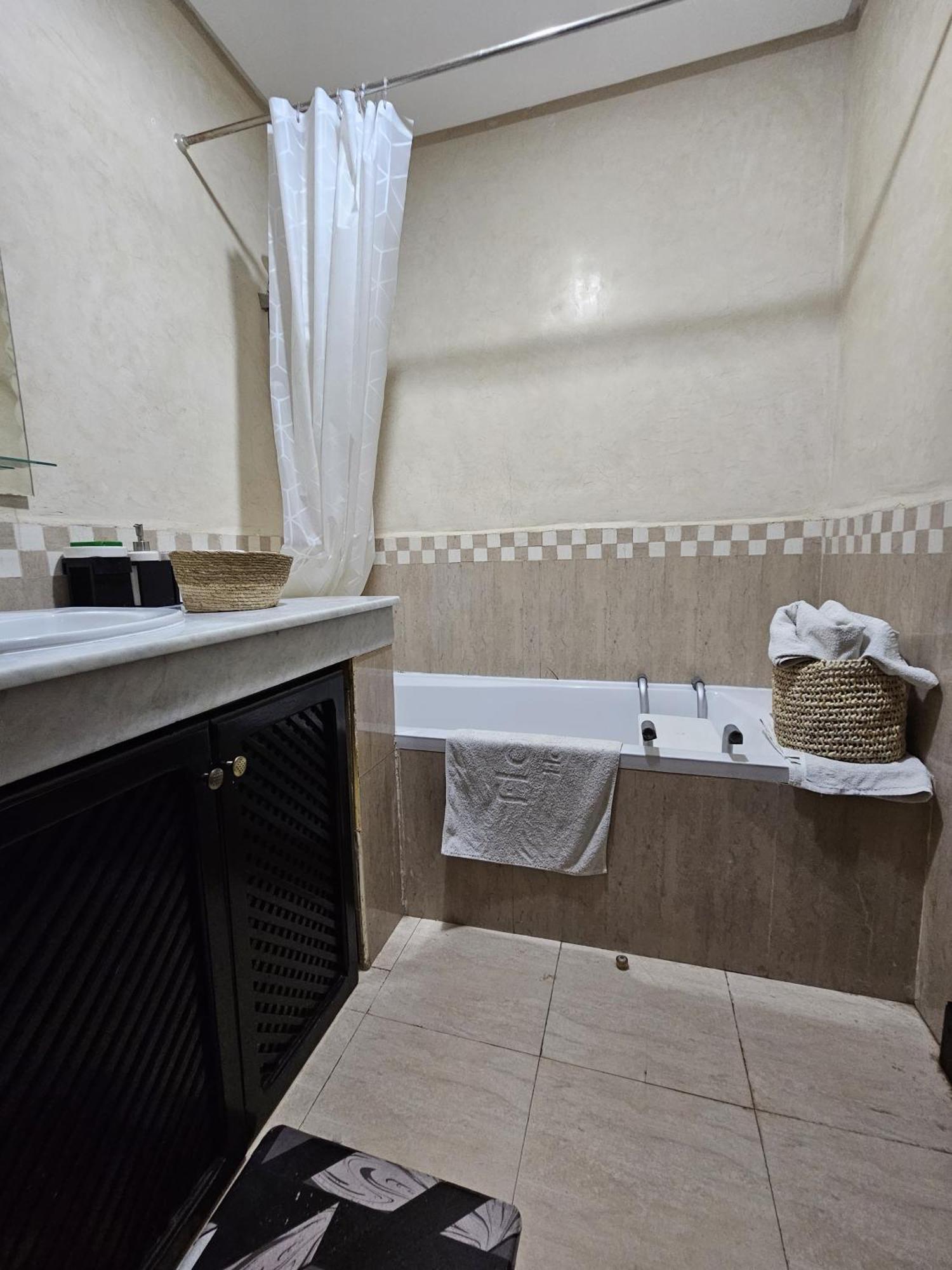 Appartement Douillet Au Centre Gueliz Marrakesz Zewnętrze zdjęcie